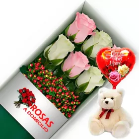 CAJA 6 ROSAS ROSADAS Y BLANCAS MÁS PELUCHE Y GLOBO DÍA DE LAS MADRES