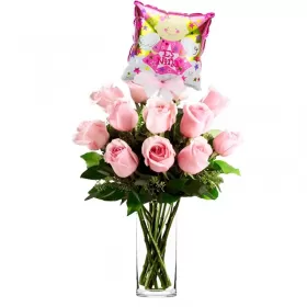 NACIMIENTO FLORERO CON 12 ROSAS ROSADAS CON GLOBO PARA NIÑA
