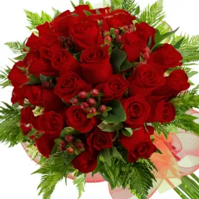 RAMO DE 28 ROSAS ROJAS