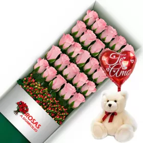CAJA 24 ROSAS ROSADAS + PELUCHE Y GLOBO